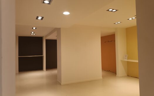 LOCALE COMMERCIALE
